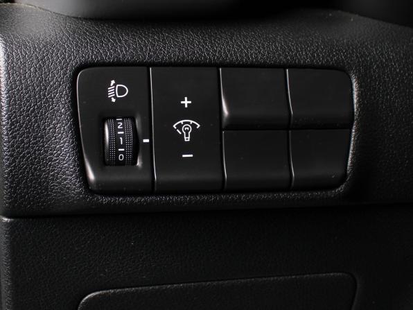 Kia Sportage IV Рестайлинг с пробегом 2021 года, цена 2 449 000 рублей, 77575 км, внедорожник, Автокод Объявления