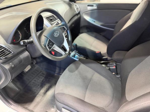 Hyundai Solaris I с пробегом 2012 года, цена 849 000 рублей, 190347 км, хэтчбек, Автокод Объявления