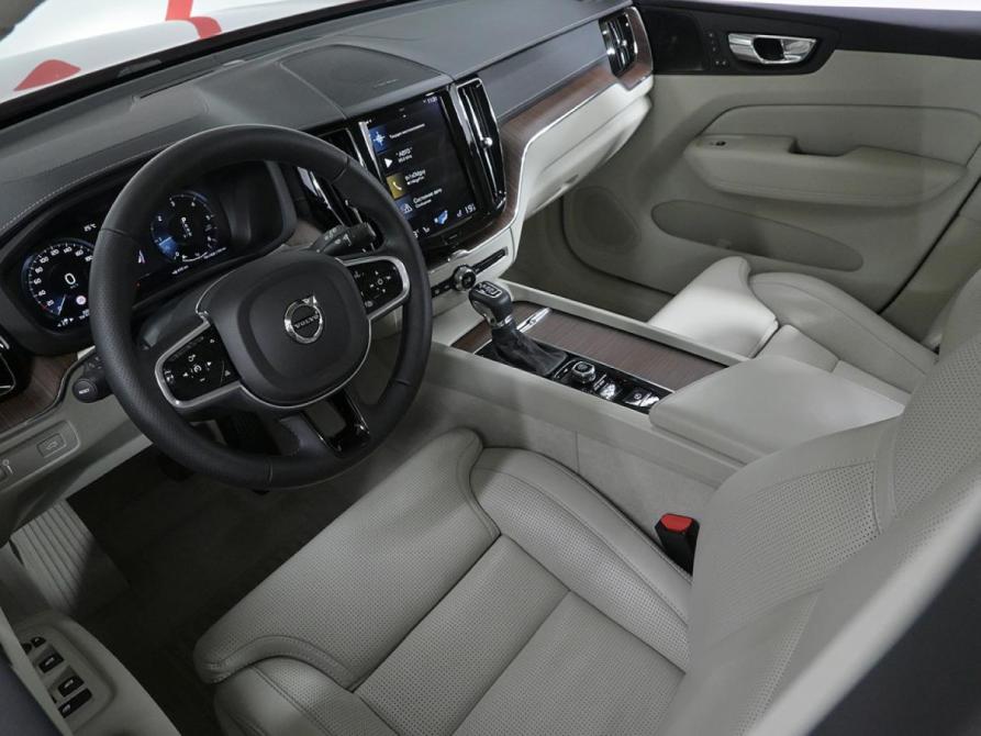 Volvo XC60 II Москва  - изображение 8