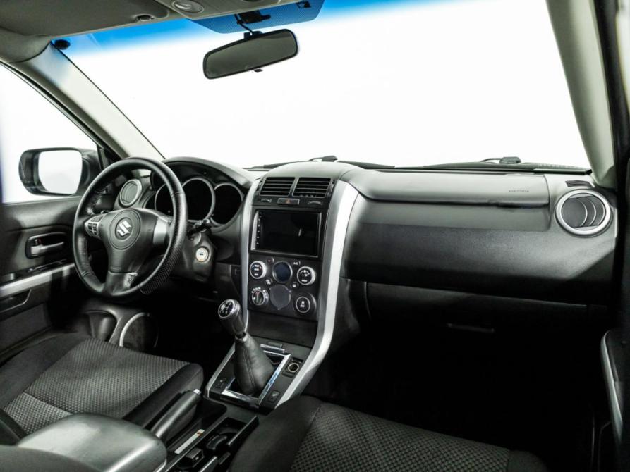 Suzuki Grand Vitara II Рестайлинг Санкт-Петербург  - изображение 9