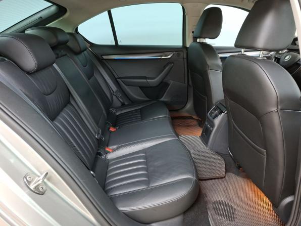 Skoda Octavia III (A7) Рестайлинг с пробегом 2019 года, цена 2 250 000 рублей, 109800 км, лифтбек, Автокод Объявления