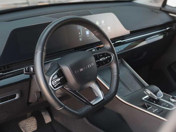 Omoda C5 I с пробегом 2023 года, цена 1 800 000 рублей, 54217 км, внедорожник, Автокод Объявления