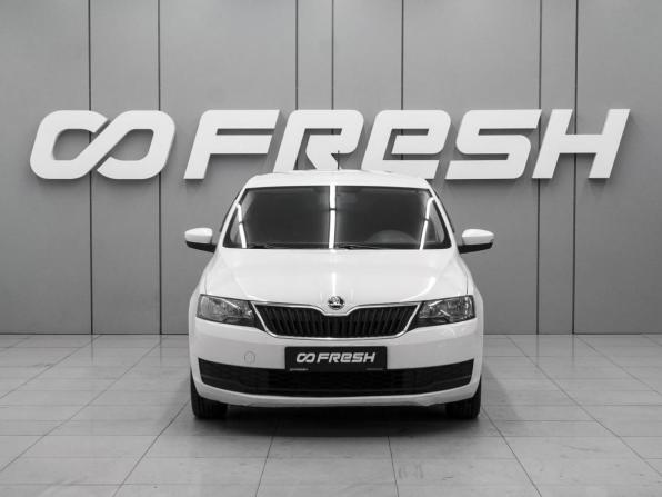 Skoda Rapid I Рестайлинг с пробегом 2019 года, цена 1 079 000 рублей, 240396 км, лифтбек, Автокод Объявления