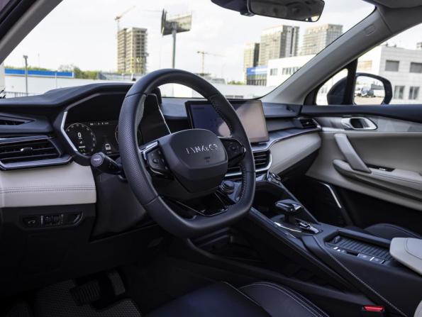 Lynk &amp; Co 06 I с пробегом 2023 года, цена 2 099 000 рублей, 3300 км, внедорожник, Автокод Объявления