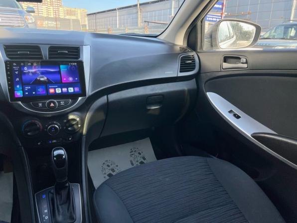 Hyundai Solaris I Рестайлинг с пробегом 2015 года, цена 950 000 рублей, 138000 км, седан, Автокод Объявления