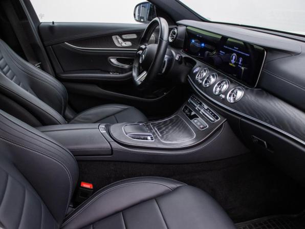 Mercedes-Benz E-Класс V (W213 S213 C238) Рестайлинг с пробегом 2020 года, цена 4 620 000 рублей, 91600 км, седан, Автокод Объявления