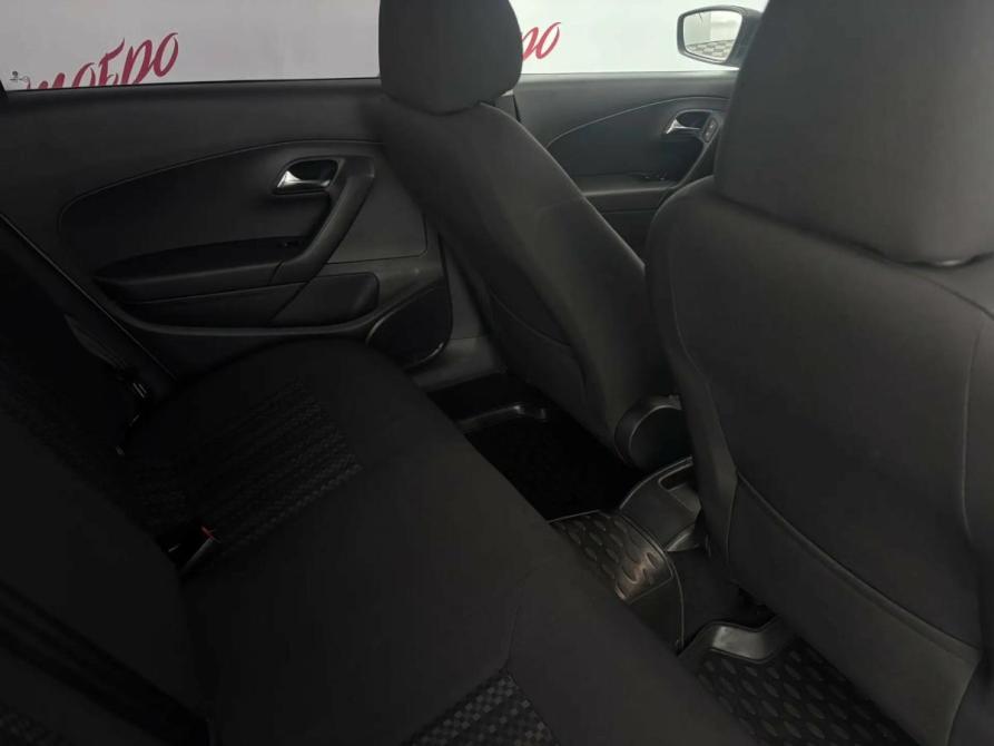 Volkswagen Polo V Рестайлинг Псков  - изображение 13