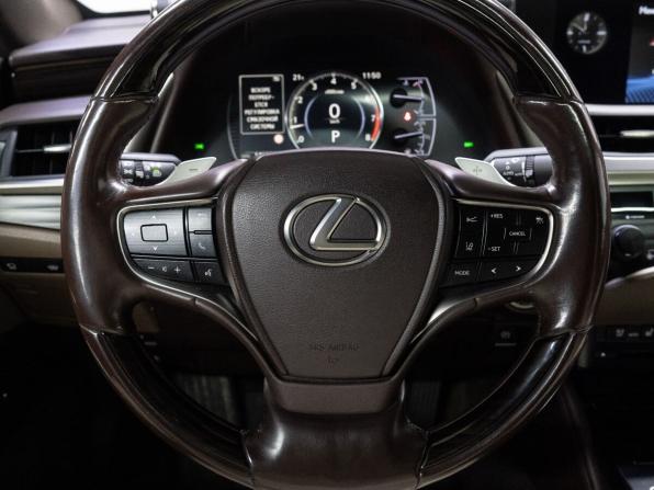 Lexus ES VII с пробегом 2019 года, цена 3 799 000 рублей, 146125 км, седан, Автокод Объявления