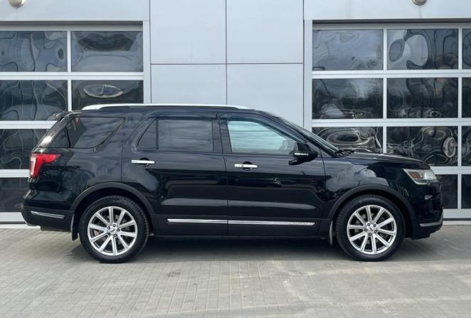 Ford Explorer V Рестайлинг с пробегом 2018 года, цена 2 250 000 рублей, 157746 км, внедорожник, Автокод Объявления
