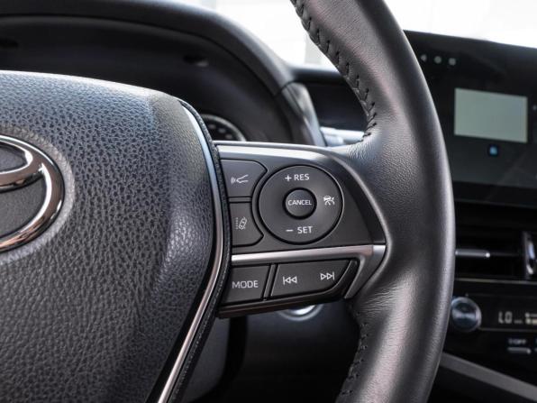 Toyota Camry VIII (XV70) Рестайлинг с пробегом 2023 года, цена 4 200 000 рублей, 29404 км, седан, Автокод Объявления