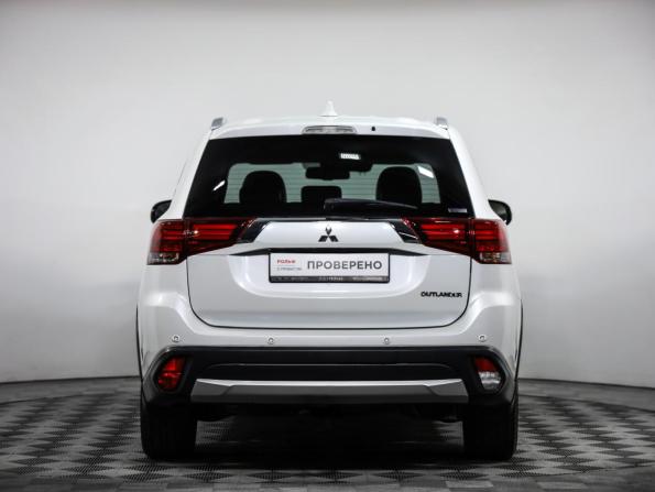 Mitsubishi Outlander III Рестайлинг 2 с пробегом 2018 года, цена 2 189 000 рублей, 121968 км, внедорожник, Автокод Объявления