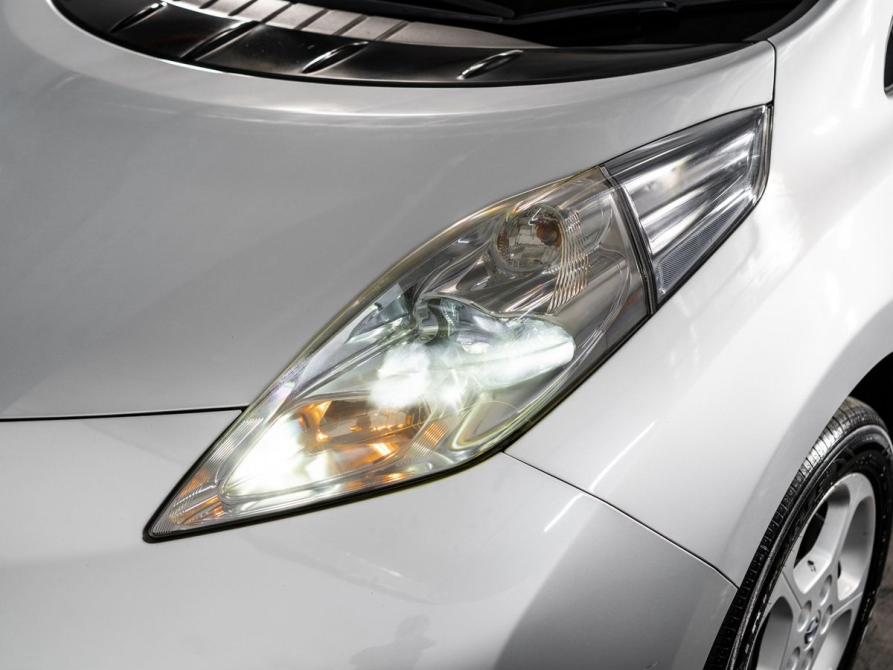 Nissan Leaf I (ZE0/AZE0) Иркутск  - изображение 22