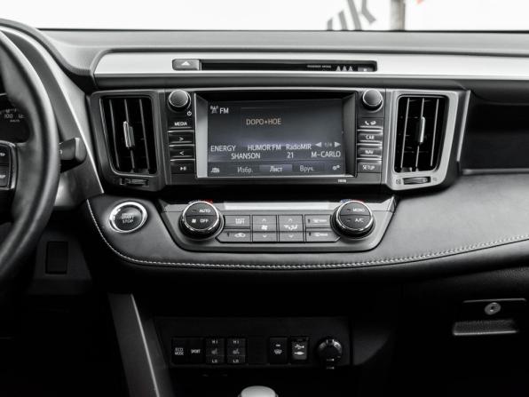 Toyota RAV4 IV (XA40) Рестайлинг с пробегом 2017 года, цена 2 335 000 рублей, 98204 км, внедорожник, Автокод Объявления
