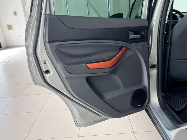 Ford Kuga I с пробегом 2010 года, цена 900 000 рублей, 254588 км, внедорожник, Автокод Объявления