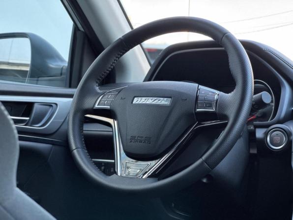 Haval M6 II с пробегом 2023 года, цена 1 850 000 рублей, 24903 км, внедорожник, Автокод Объявления