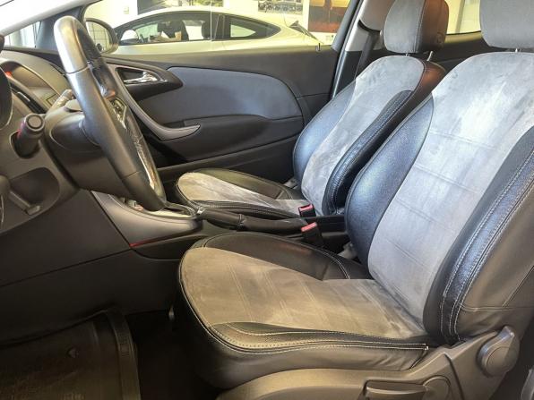 Opel Astra J Рестайлинг с пробегом 2012 года, цена 785 000 рублей, 161000 км, хэтчбек, Автокод Объявления