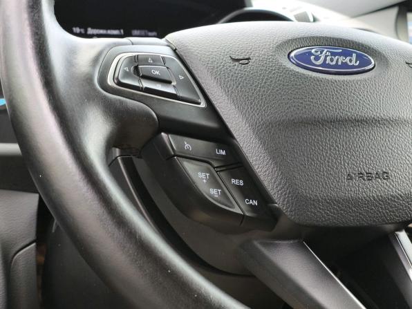 Ford Kuga II Рестайлинг с пробегом 2017 года, цена 1 685 000 рублей, 93326 км, внедорожник, Автокод Объявления
