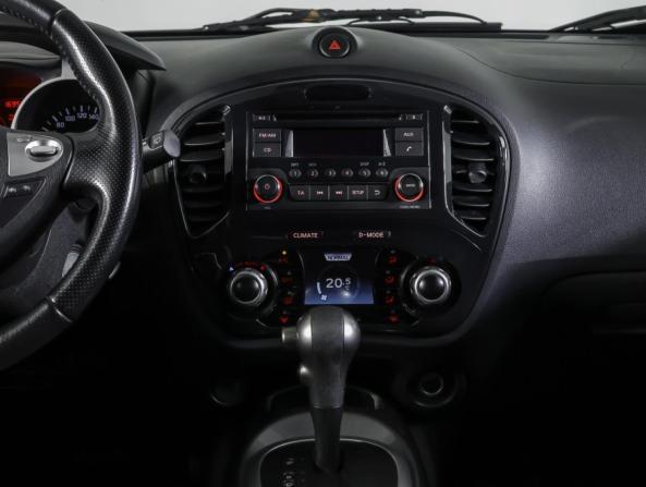 Nissan Juke I с пробегом 2012 года, цена 1 090 000 рублей, 169594 км, внедорожник, Автокод Объявления