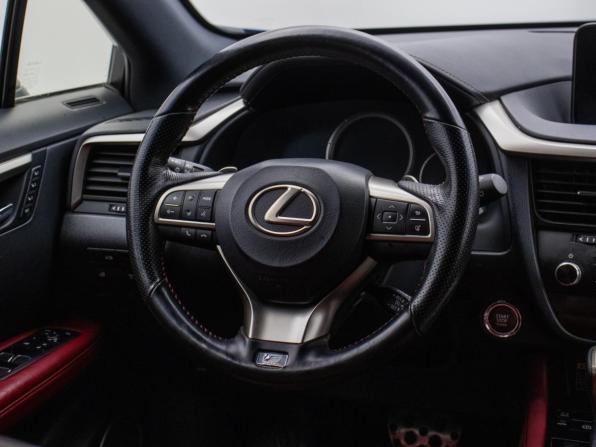 Lexus RX IV с пробегом 2017 года, цена 3 295 000 рублей, 130000 км, внедорожник, Автокод Объявления