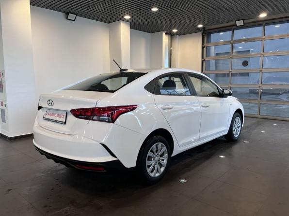 Hyundai Solaris II Рестайлинг с пробегом 2022 года, цена 1 774 000 рублей, 97425 км, седан, Автокод Объявления