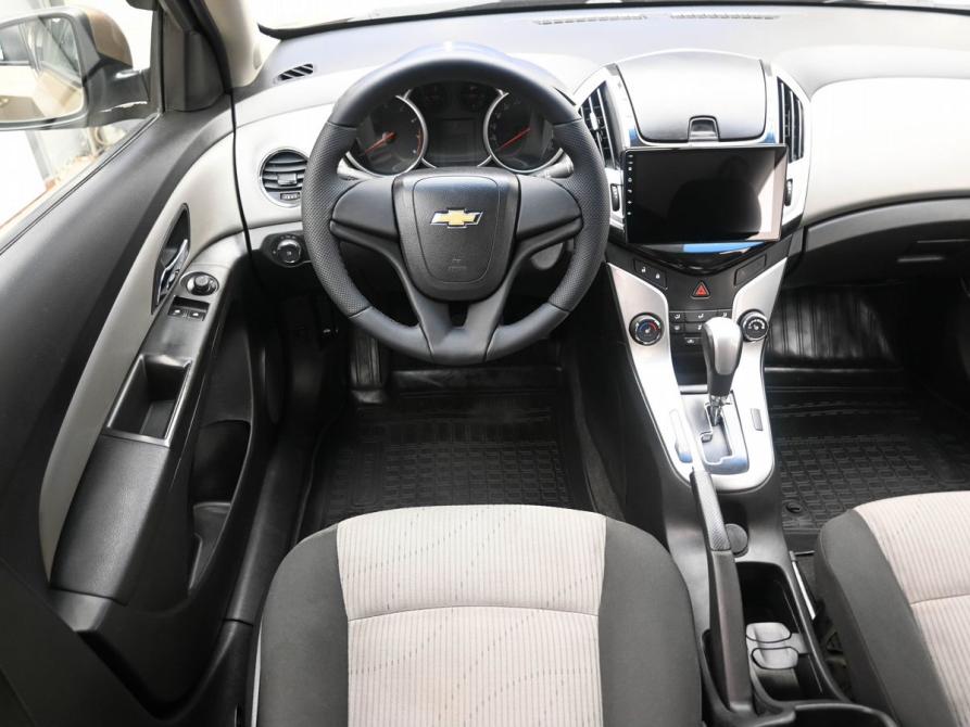 Chevrolet Cruze I Рестайлинг Ростов-на-Дону  - изображение 8