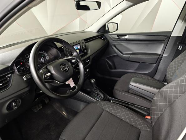 Skoda Rapid II с пробегом 2021 года, цена 1 680 000 рублей, 77553 км, лифтбек, Автокод Объявления
