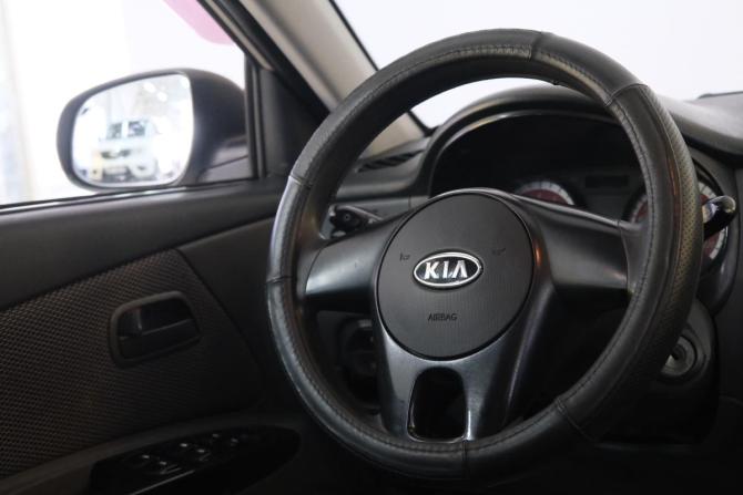 Kia Rio II Рестайлинг с пробегом 2011 года, цена 729 000 рублей, 128000 км, седан, Автокод Объявления