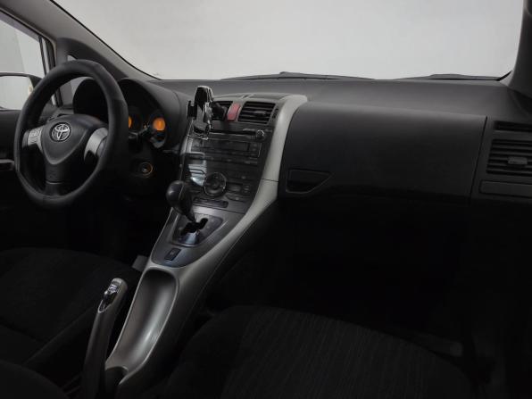 Toyota Auris I с пробегом 2009 года, цена 600 000 рублей, 237715 км, хэтчбек, Автокод Объявления
