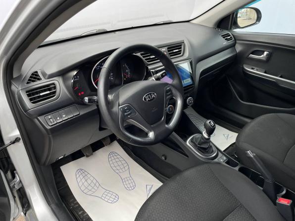 Kia Rio III Рестайлинг с пробегом 2016 года, цена 825 000 рублей, 142628 км, седан, Автокод Объявления