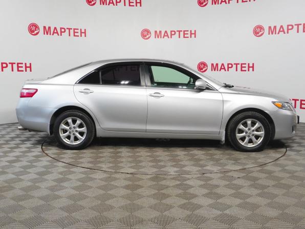 Toyota Camry VI (XV40) Рестайлинг с пробегом 2010 года, цена 999 000 рублей, 302740 км, седан, Автокод Объявления