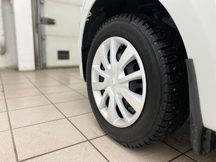 Renault Logan II Рестайлинг Энгельс  - изображение 18