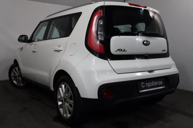 Kia Soul II Рестайлинг с пробегом 2018 года, цена 1 299 000 рублей, 197000 км, хэтчбек, Автокод Объявления
