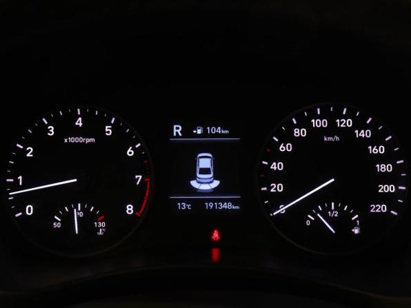 Hyundai Solaris II с пробегом 2017 года, цена 1 050 000 рублей, 192000 км, седан, Автокод Объявления