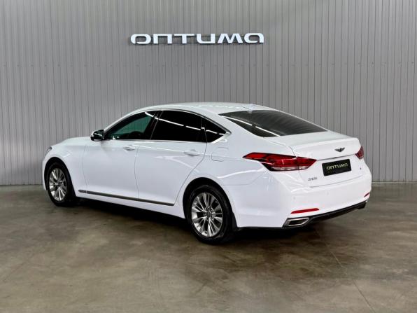 Hyundai Genesis II с пробегом 2014 года, цена 1 747 000 рублей, 212707 км, седан, Автокод Объявления