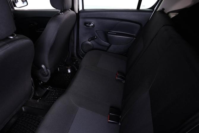 Renault Sandero II Рестайлинг с пробегом 2019 года, цена 849 000 рублей, 24000 км, хэтчбек, Автокод Объявления