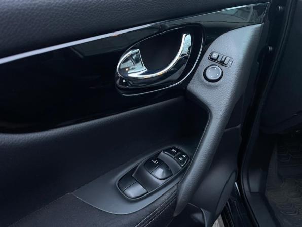 Nissan Qashqai II с пробегом 2017 года, цена 1 549 000 рублей, 126900 км, внедорожник, Автокод Объявления