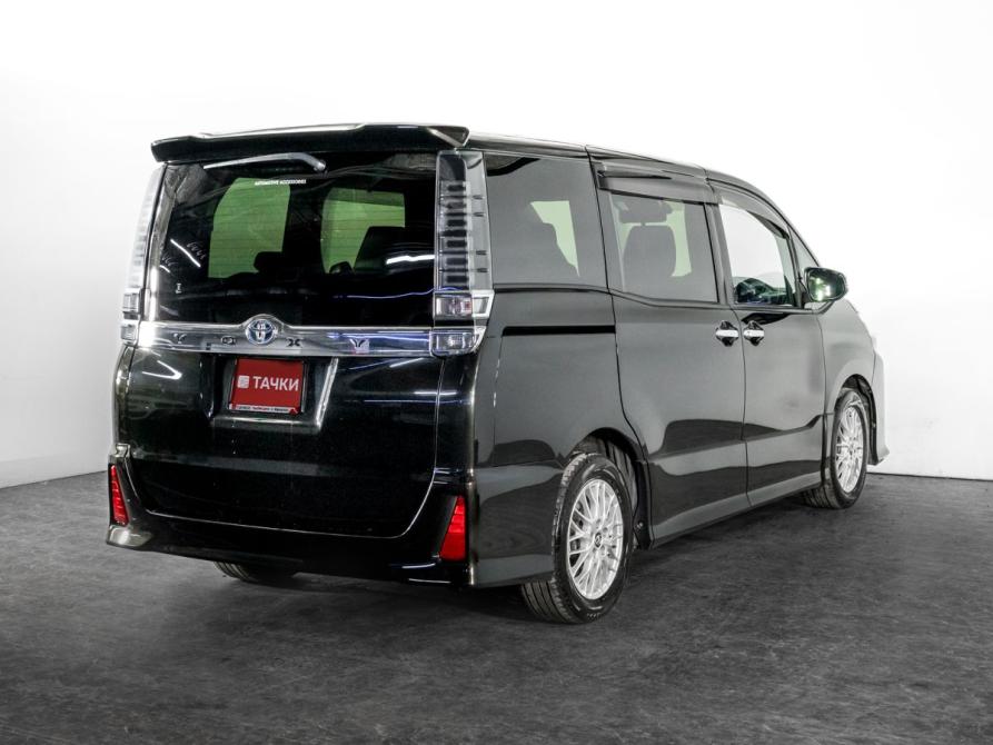 Toyota Voxy III (R80) Рестайлинг Иркутск  - изображение 3