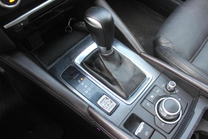 Mazda 6 III (GJ) Рестайлинг с пробегом 2016 года, цена 1 597 000 рублей, 151556 км, седан, Автокод Объявления