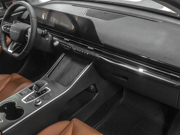 Omoda C5 I с пробегом 2023 года, цена 1 869 900 рублей, 40000 км, внедорожник, Автокод Объявления
