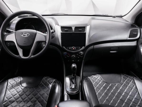 Hyundai Solaris I Рестайлинг с пробегом 2015 года, цена 960 000 рублей, 140000 км, седан, Автокод Объявления