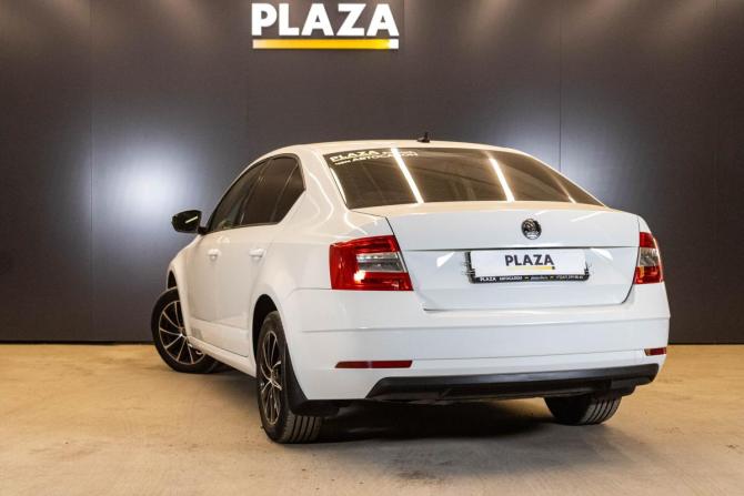 Skoda Octavia III (A7) Рестайлинг с пробегом 2020 года, цена 1 595 000 рублей, 157221 км, лифтбек, Автокод Объявления