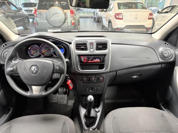 Renault Sandero II с пробегом 2018 года, цена 946 000 рублей, 43500 км, хэтчбек, Автокод Объявления