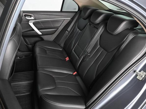 Geely Emgrand 7 I Рестайлинг с пробегом 2018 года, цена 1 060 000 рублей, 125517 км, седан, Автокод Объявления