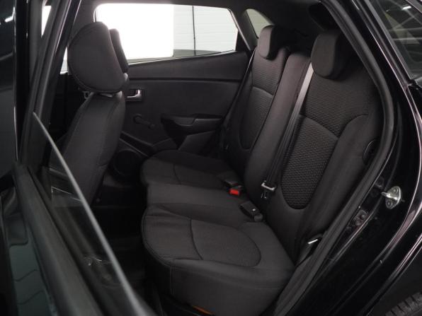 Kia Rio III Рестайлинг с пробегом 2015 года, цена 1 060 000 рублей, 152841 км, хэтчбек, Автокод Объявления