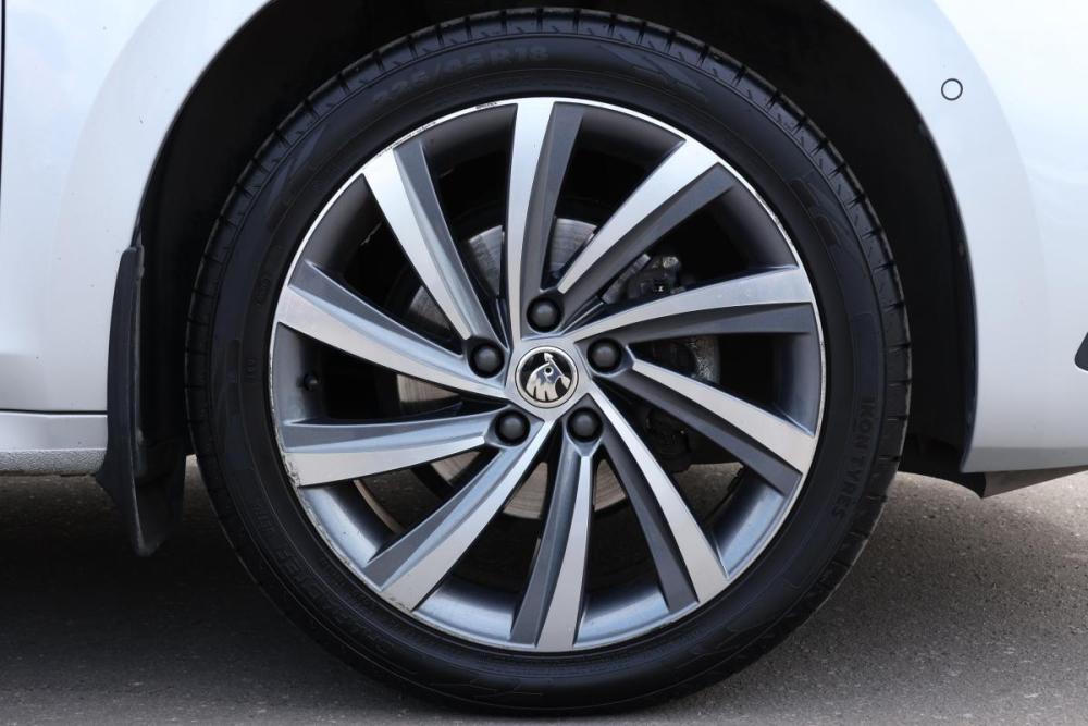 Skoda Octavia IV (A8) Москва  - изображение 25