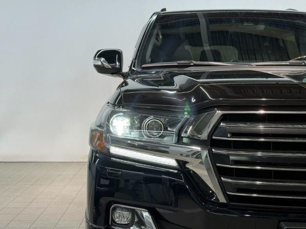 Toyota Land Cruiser 200 Series Рестайлинг 2 с пробегом 2016 года, цена 6 350 000 рублей, 181518 км, внедорожник, Автокод Объявления