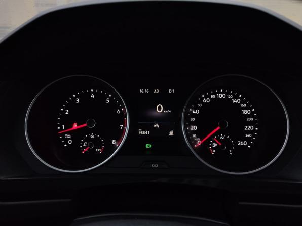 Volkswagen Tiguan II Рестайлинг с пробегом 2021 года, цена 2 600 000 рублей, 98841 км, внедорожник, Автокод Объявления
