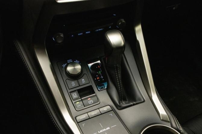 Lexus NX I Рестайлинг с пробегом 2019 года, цена 2 450 000 рублей, 206161 км, внедорожник, Автокод Объявления