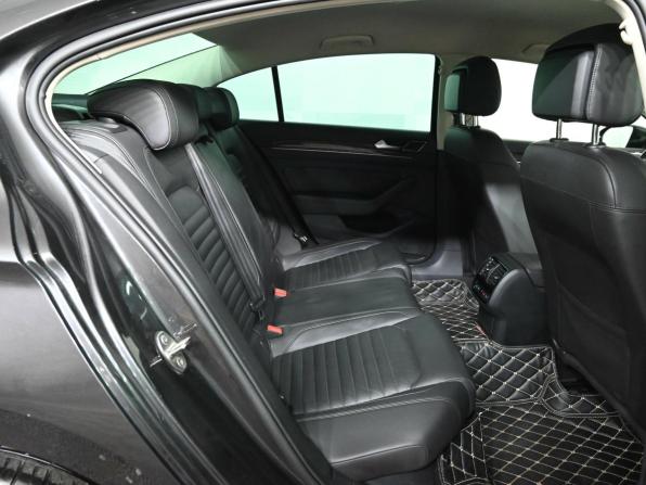 Volkswagen Passat B8 с пробегом 2019 года, цена 2 130 000 рублей, 159388 км, седан, Автокод Объявления