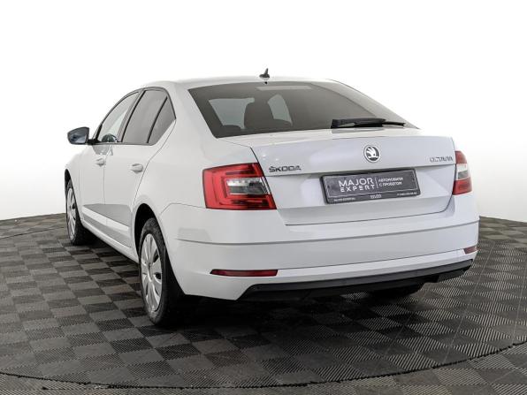 Skoda Octavia III (A7) Рестайлинг с пробегом 2020 года, цена 1 725 000 рублей, 114732 км, лифтбек, Автокод Объявления